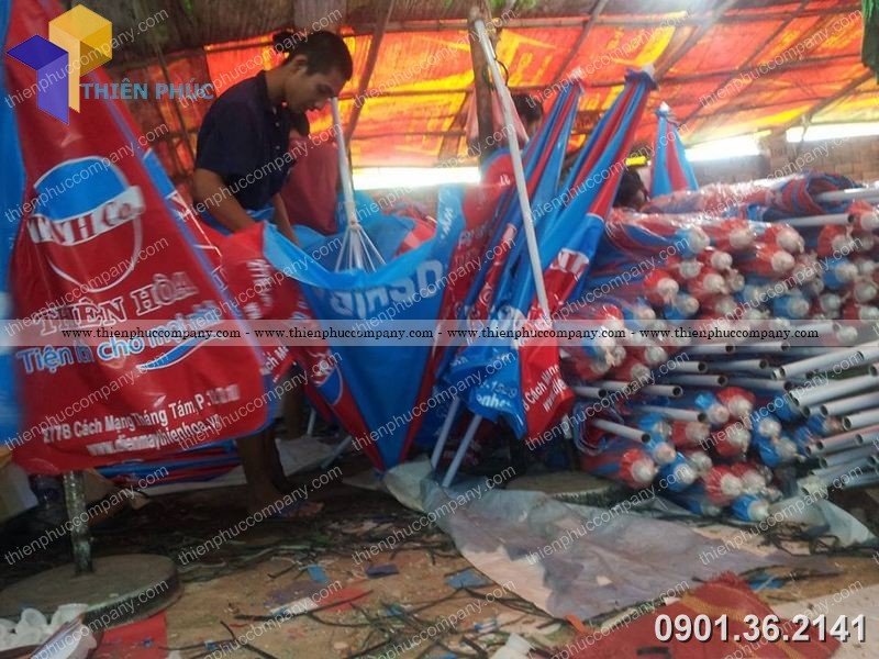 xuong san xuat o che nang ngoai troi