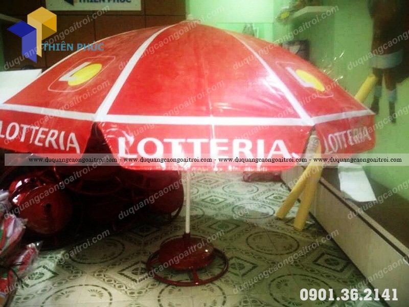 du quang cao gia re tai sieu thi.jpg