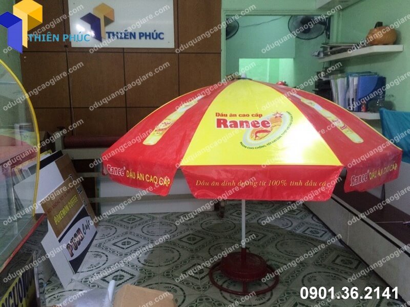 nhan-san-xuat-du-che-quang-cao-ngoai-troi