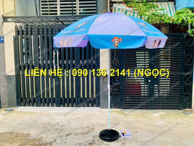 dù in logo ngoài trời