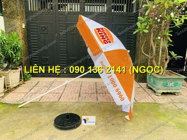 dù in logo ngoài trời